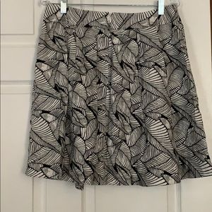 Black and white Loft skirt